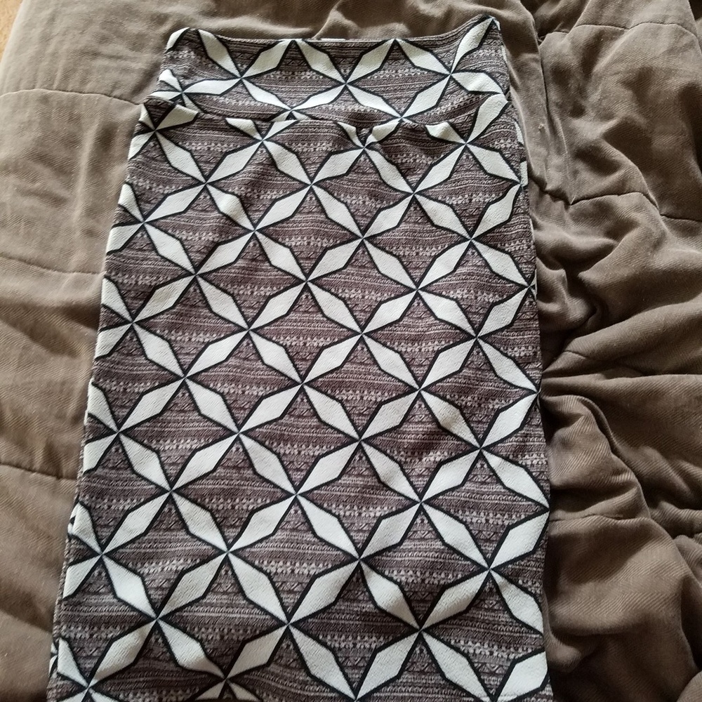 Lularoe skirt